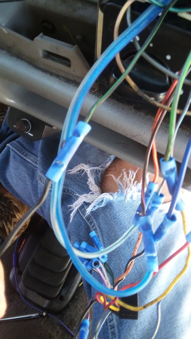 1999 f250 SD radio wiring harness - Ford Truck Enthusiasts Forums
