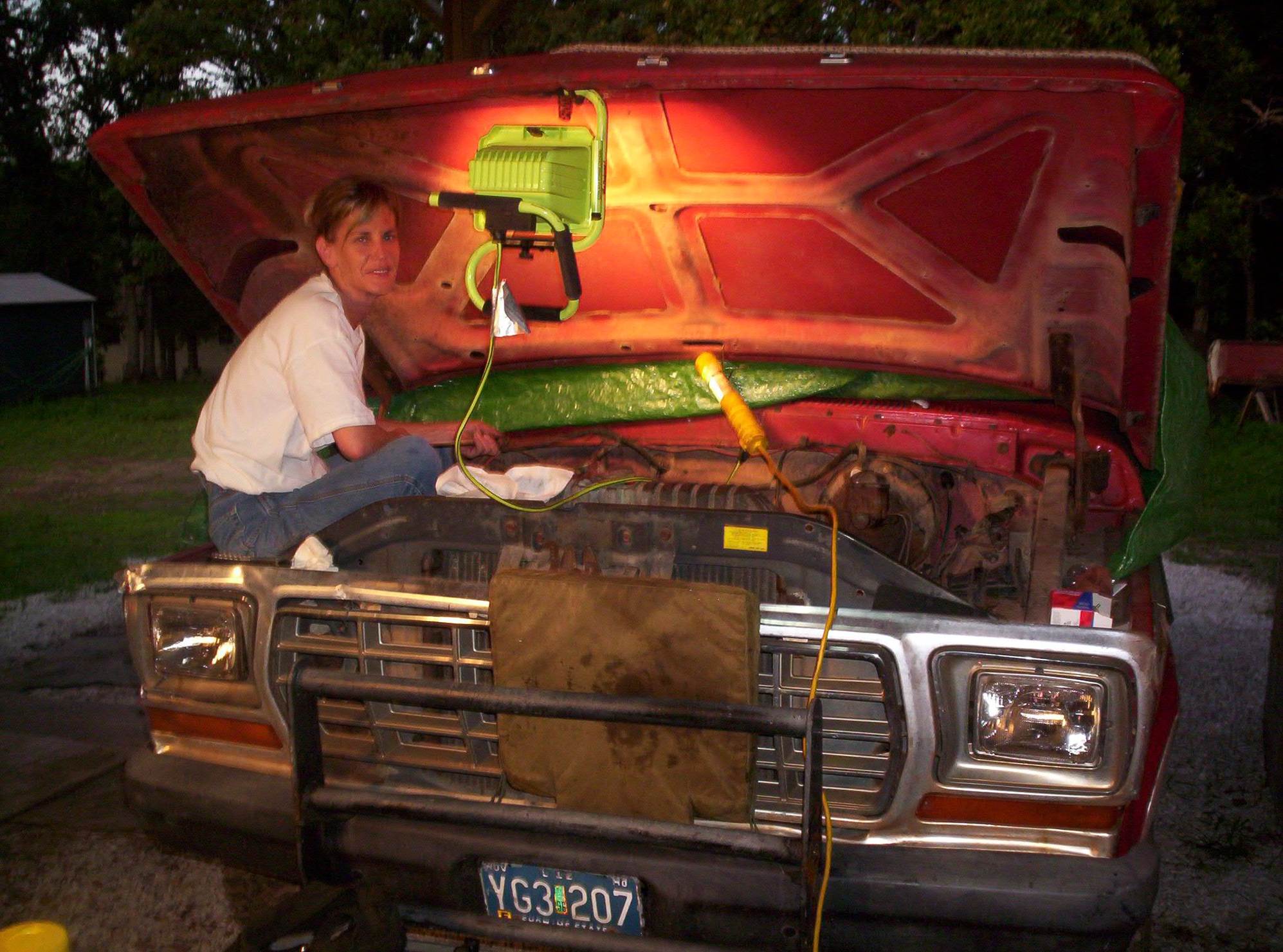 capacity of dual gas tanks on 1978 Ford F250 8foot bed Ford Truck