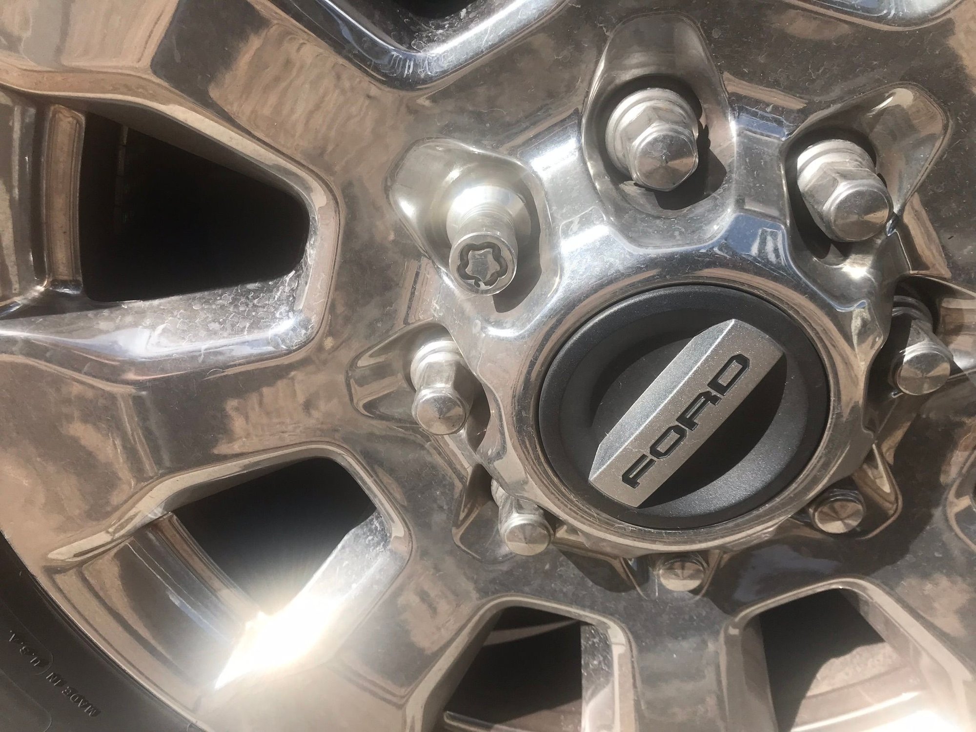 f350 lug nuts