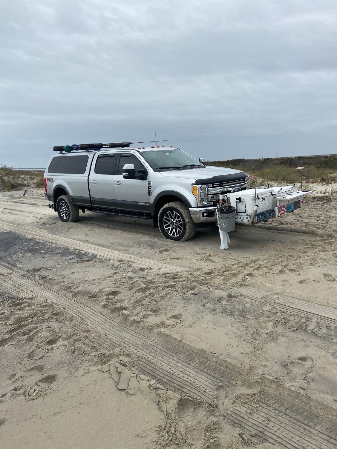 Truck cap for 2020 F350 SnugTop Rebel vs. Leer 100XR Ford Truck