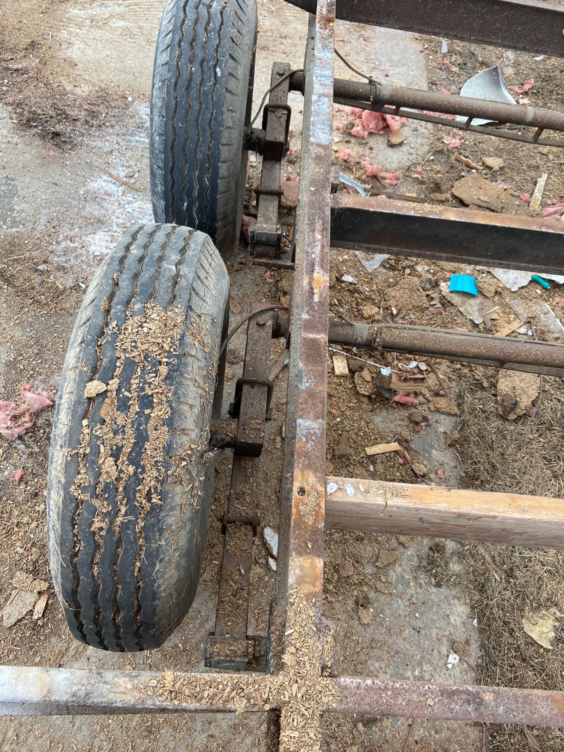 What kind of axles are these and max weight rating Ford Truck