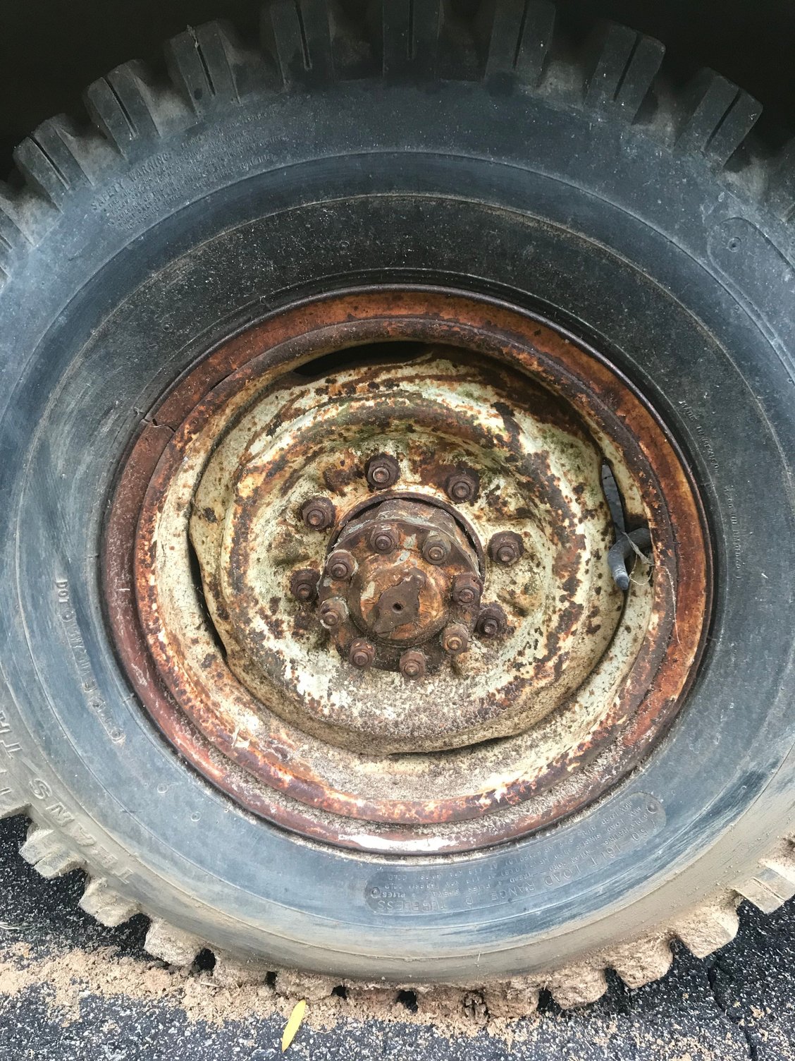 Rims And Tires For Trucks >> Split rims or cracked? - Ford Truck Enthusiasts Forums Rims And Tires For Trucks >> Split rims or cracked? - Ford Truck Enthusiasts Forums