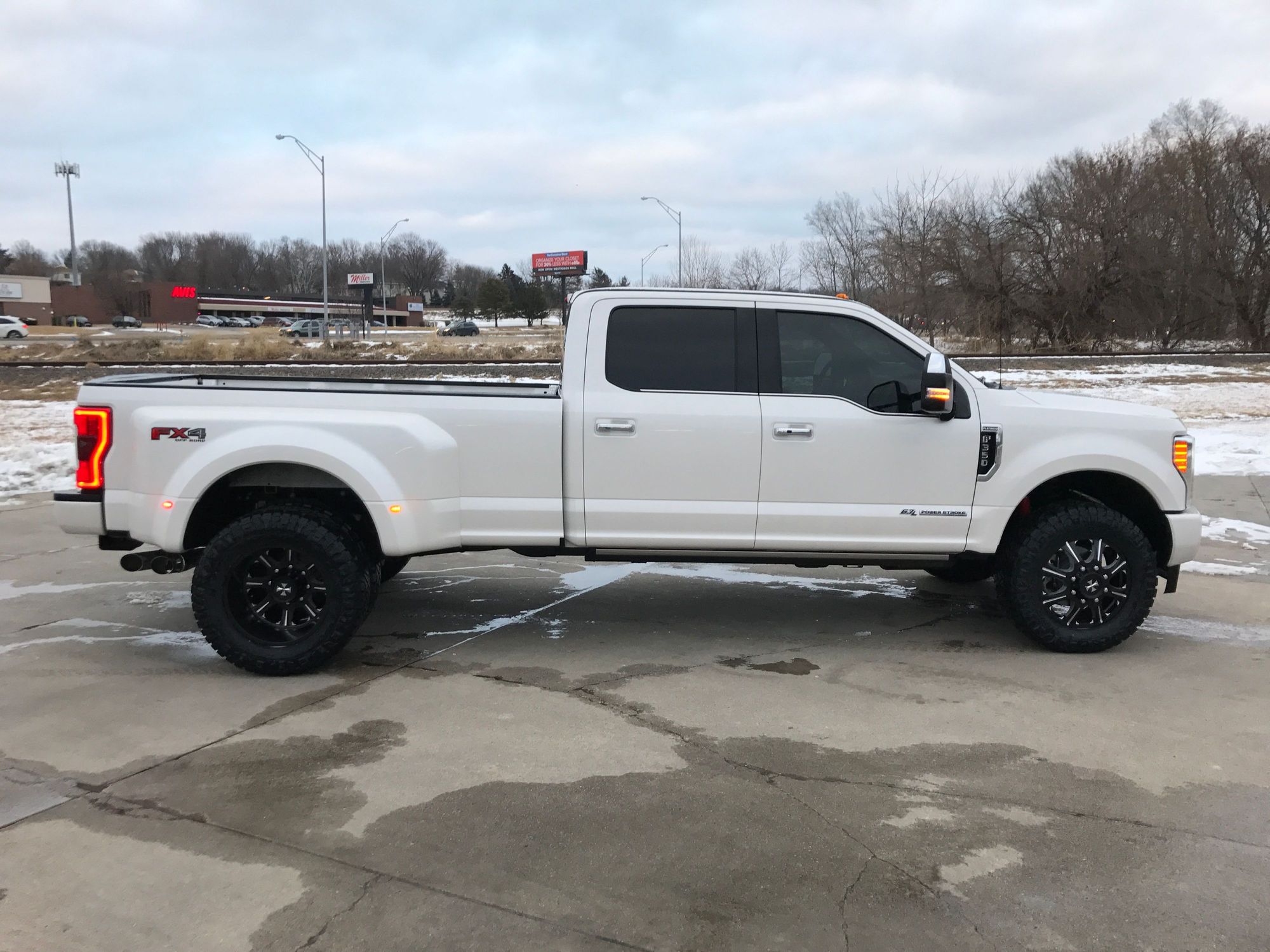 What's the wheel bolt pattern 17' F350 DRW? Ford Truck Enthusiasts Forums