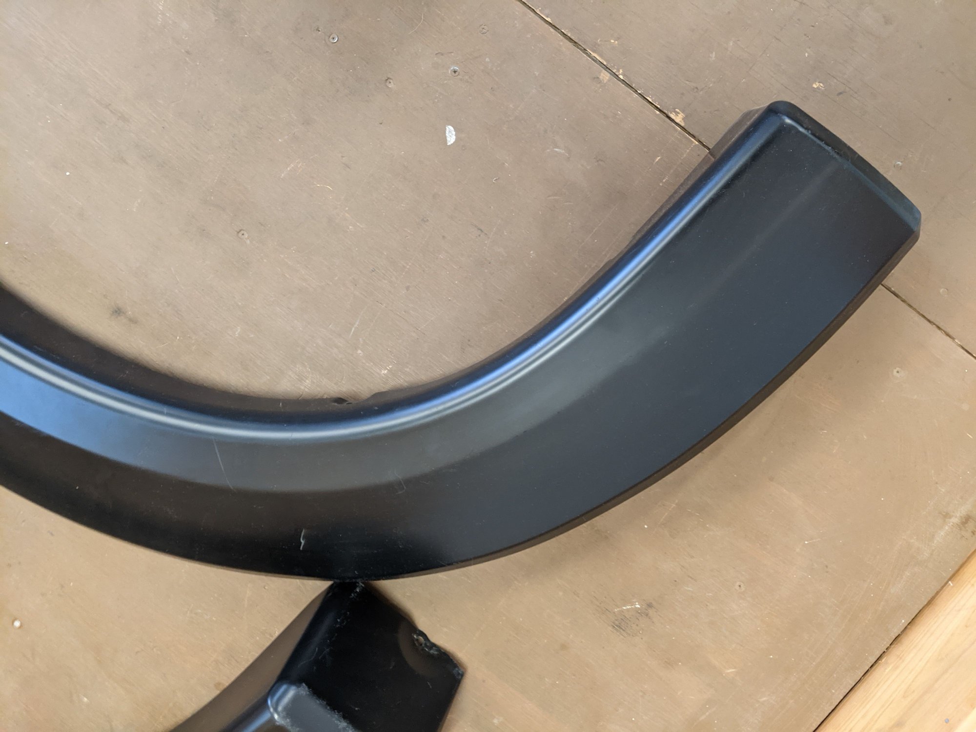 Exterior Body Parts - Bushwacker Extend-A-Fender Flares for 1999-2007 Ford F250/F350 - Used - 1999 to 2007 Ford F-250 Super Duty - 1999 to 2007 Ford F-350 Super Duty - Greenfield, MA 01301, United States