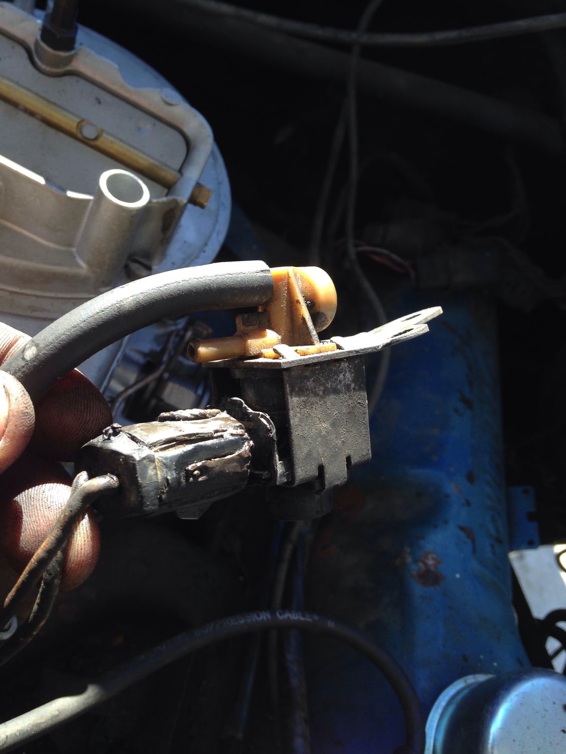 Help with electrical/ vacuum part - Ford Truck Enthusiasts Forums