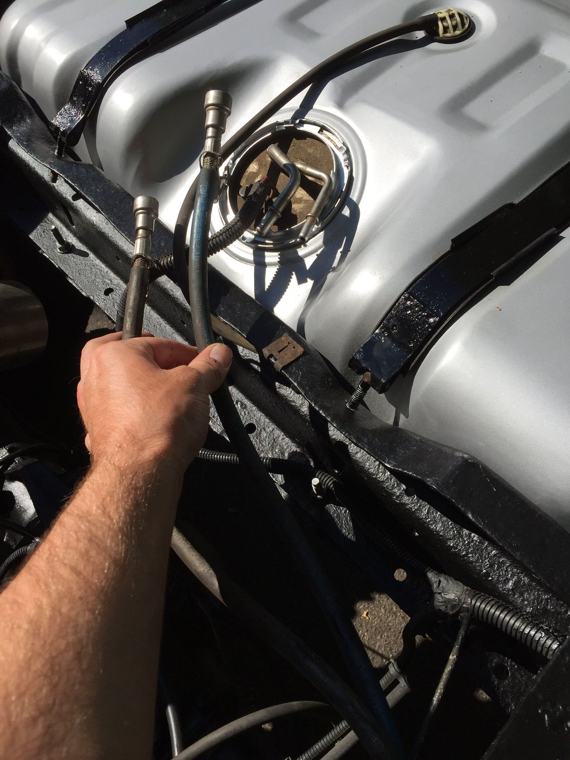 Rear fuel tank lines? Ford Truck Enthusiasts Forums