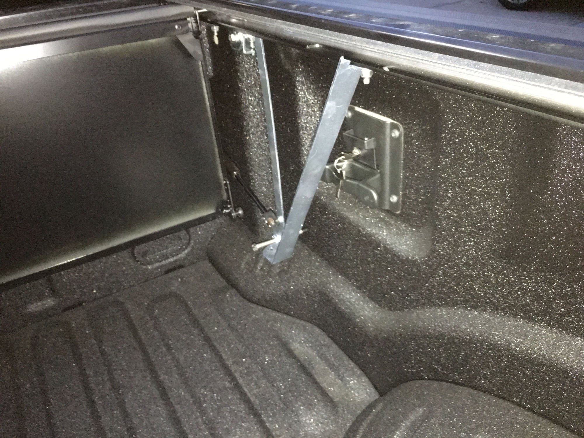 Peragon Bed Cover Install Page 2 Ford Truck Enthusiasts Forums
