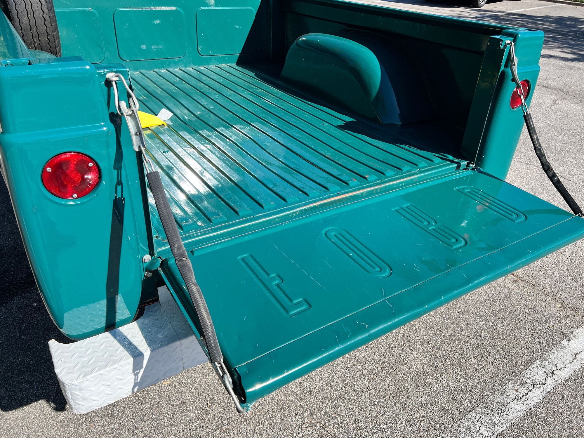 1963 Ford F-100 - 1963 Ford F-100 4-Speed Comprehensive Restoration done prior to May 2019. - Used - Maitland, FL 32751, United States