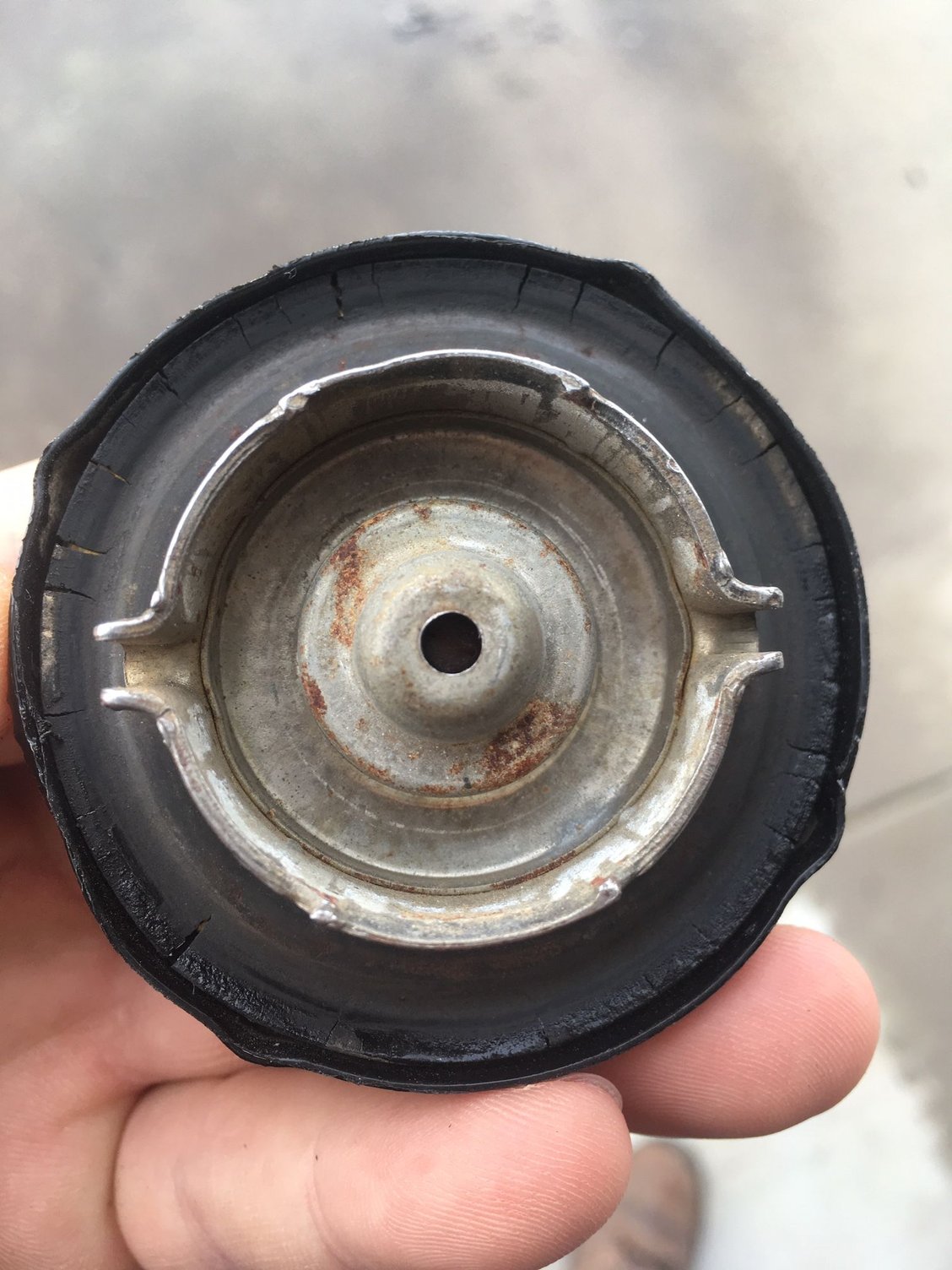 Charcoal Canister ? Ford Truck Enthusiasts Forums