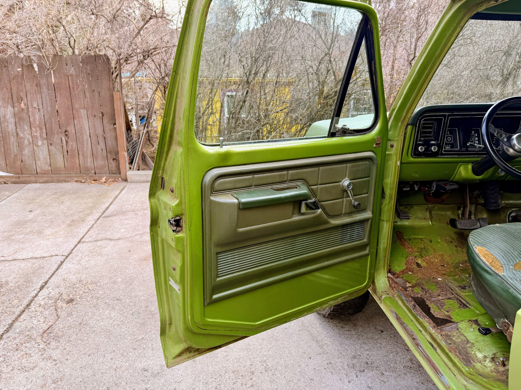 1974 Ford F-250 - 1974 Ford F-250 Highboy 4x4 - Central Oregon - $9900 - Used - VIN F26YRT46041 - 104,000 Miles - 8 cyl - 4WD - Automatic - Truck - Other - Bend, OR 97701, United States