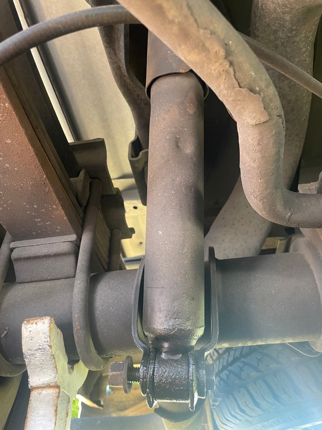 stuck rear shock Ford Truck Enthusiasts Forums