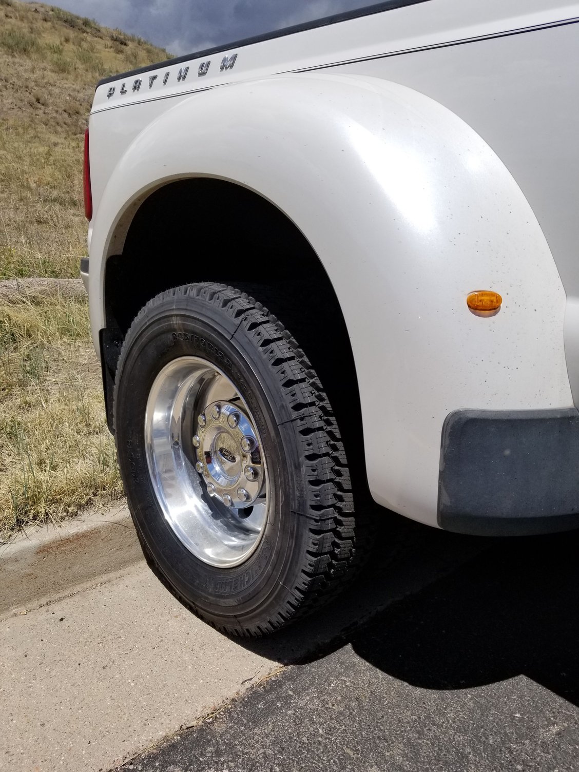 dually-tires-and-wheels-ford-truck-enthusiasts-forums
