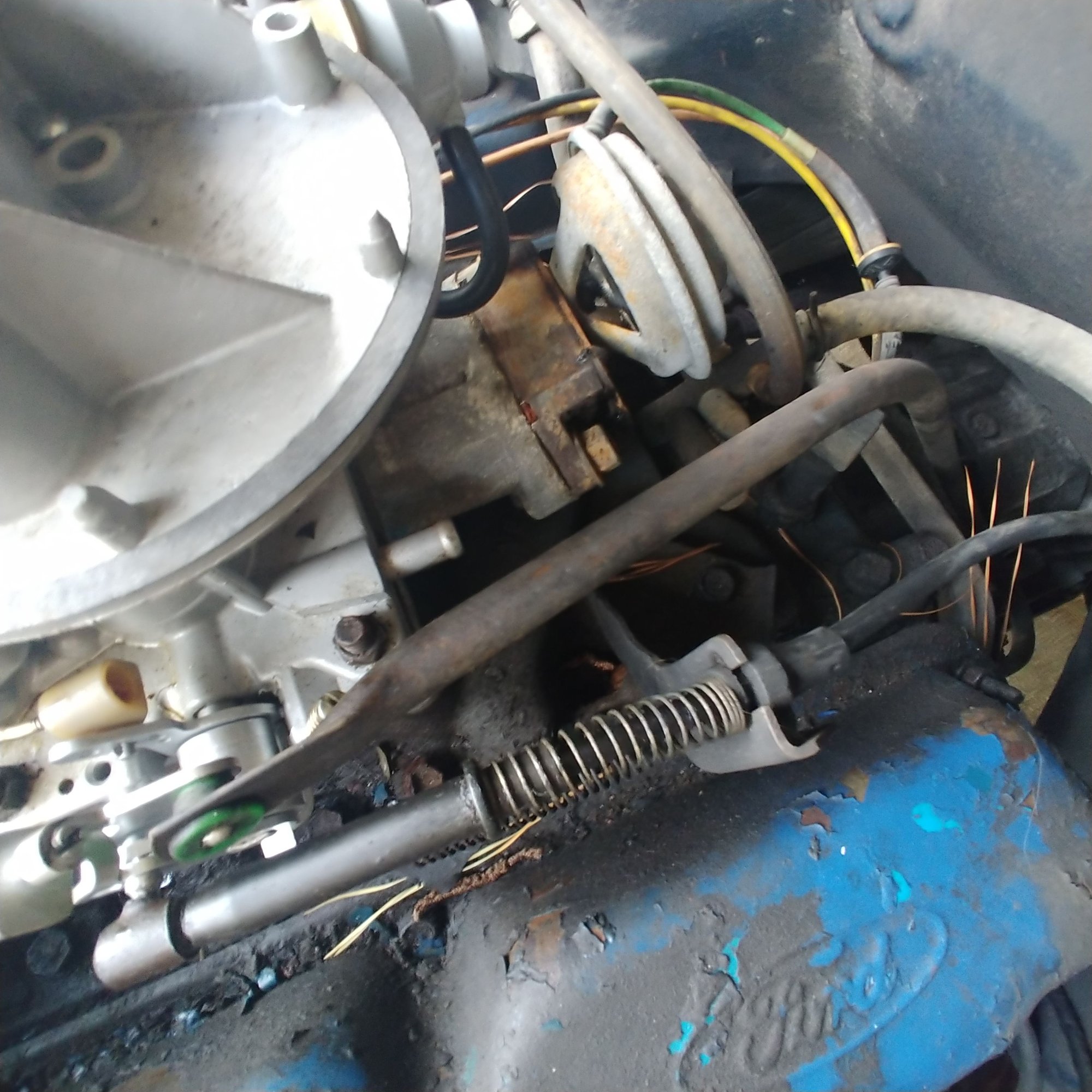 302 carb vacuum issue - Ford Truck Enthusiasts Forums