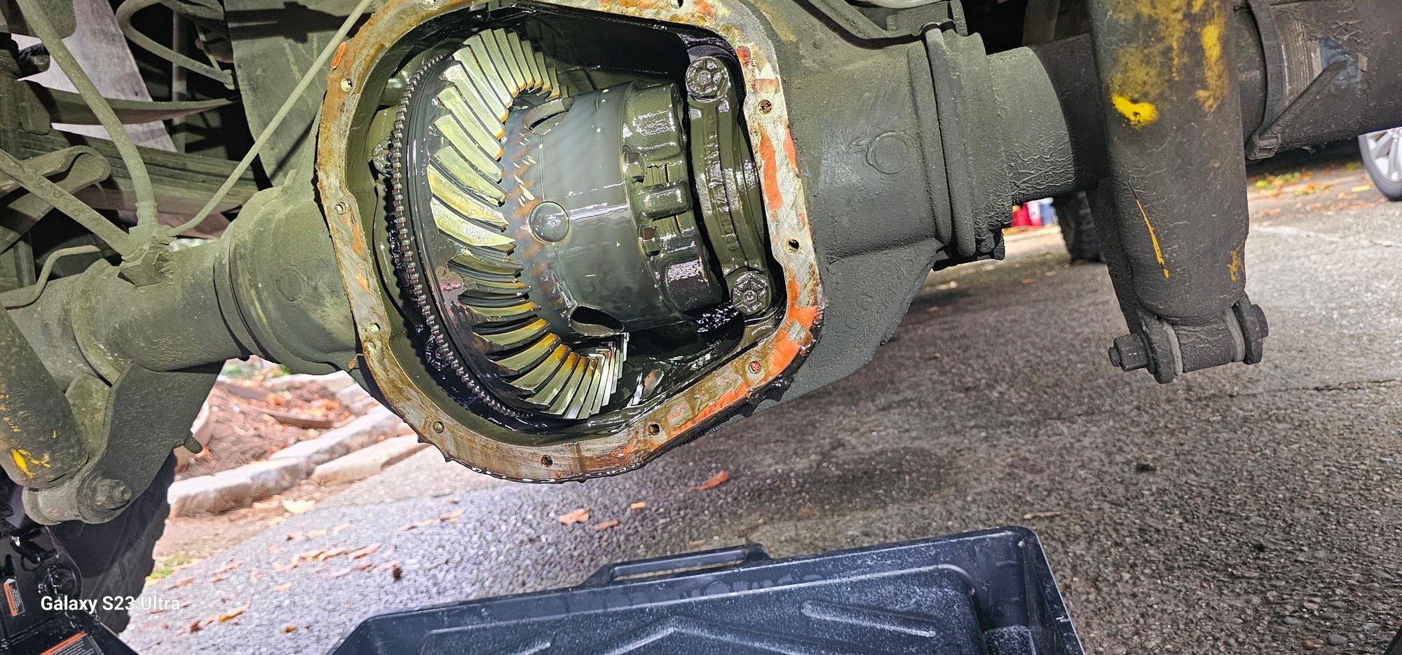 Broken teeth on ring gear... Ford Truck Enthusiasts Forums