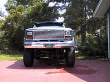 Front - 82 F250
