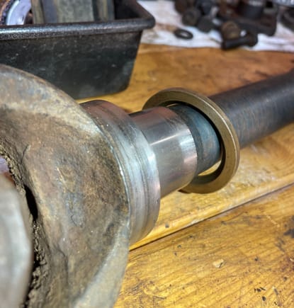 outer axle shaft with tapered bushing/washer