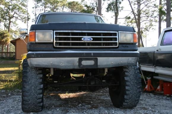 AFTER THE SAS, 6&quot; LIFT, 41&quot; IROKS, AND HERCULINER PAINT JOB, BUT BEFORE THE BUMPERS AND 39.5 BOGGERS