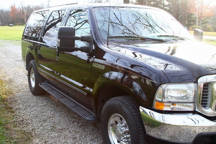 2000 Ford Excursion - 2000 Excursion never seen salt! - Used - VIN 1fmnu40s1yea84827 - 194,000 Miles - 10 cyl - 2WD - Automatic - SUV - Black - Wellington, OH 44090, United States