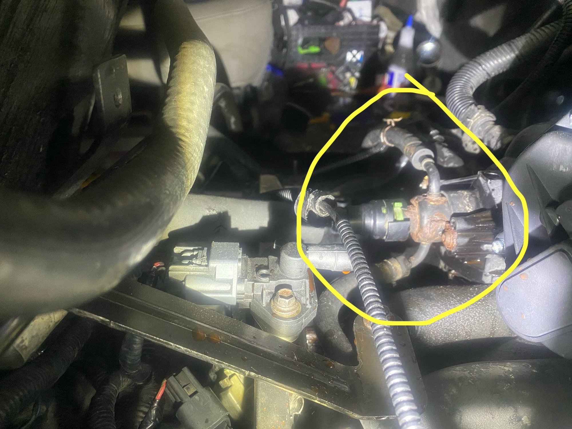 This is the part that I can not find anywhere what is called even dowloaded service and maintenance shop manual I can not find it 