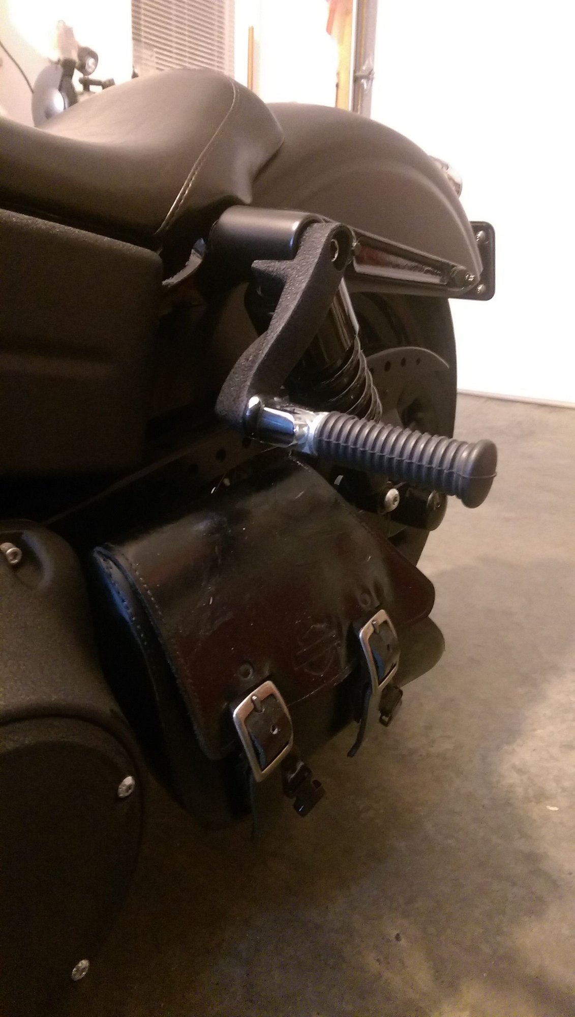 sportster swingarm bag with passenger pegs