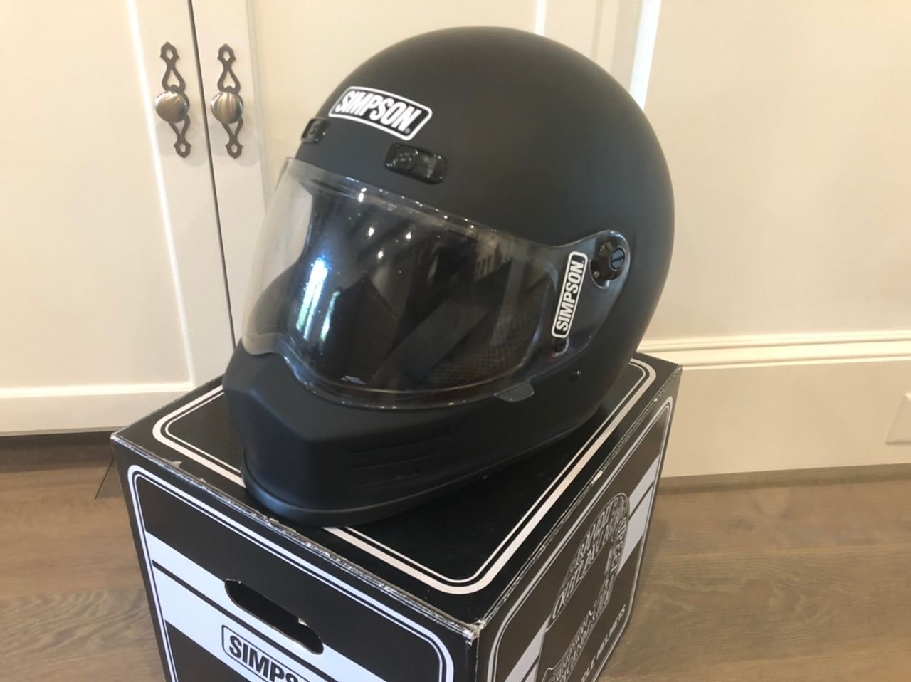 Simpson street best sale bandit motorcycle helmet