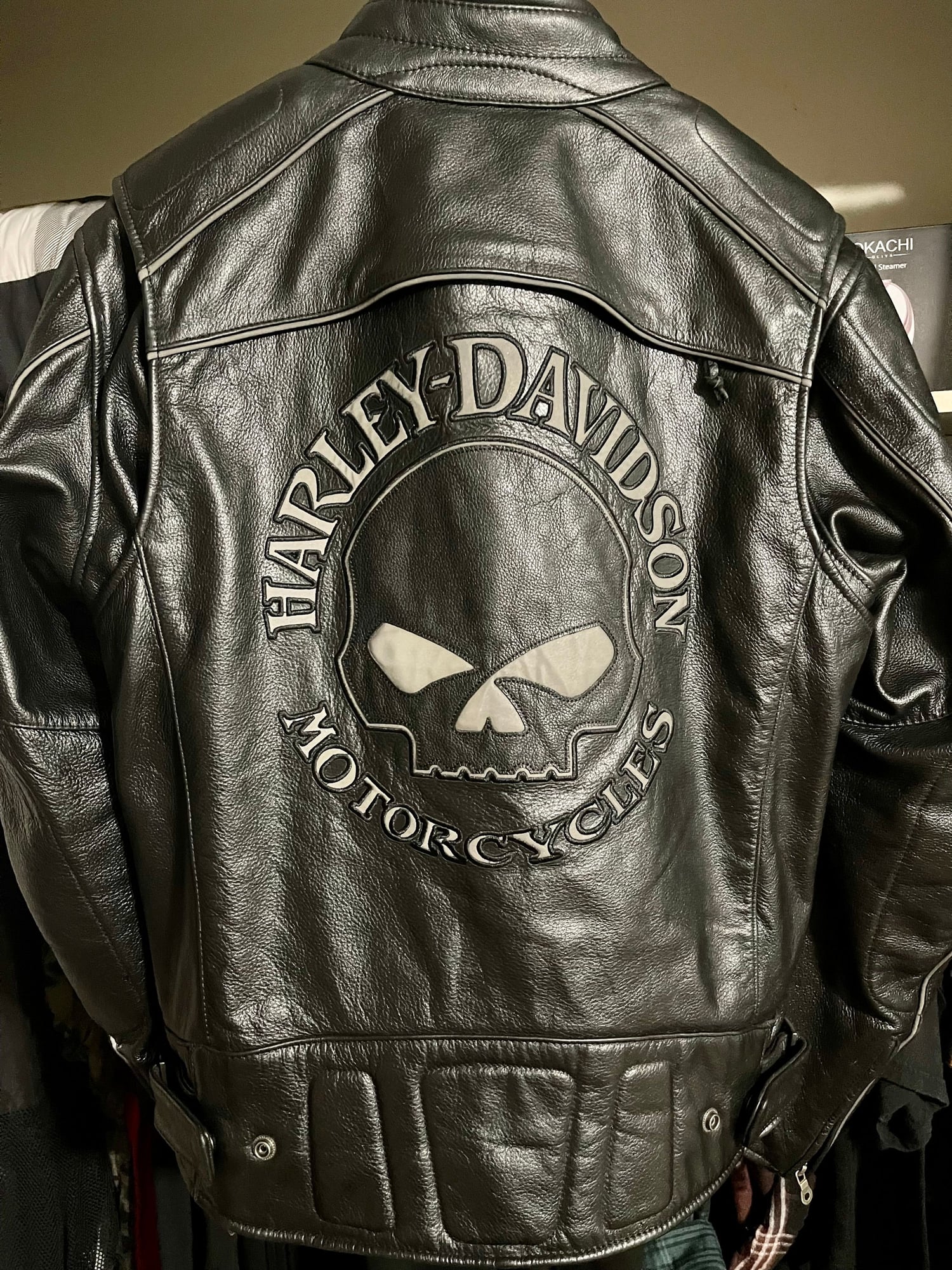 Willie G leather jacket - Harley Davidson Forums