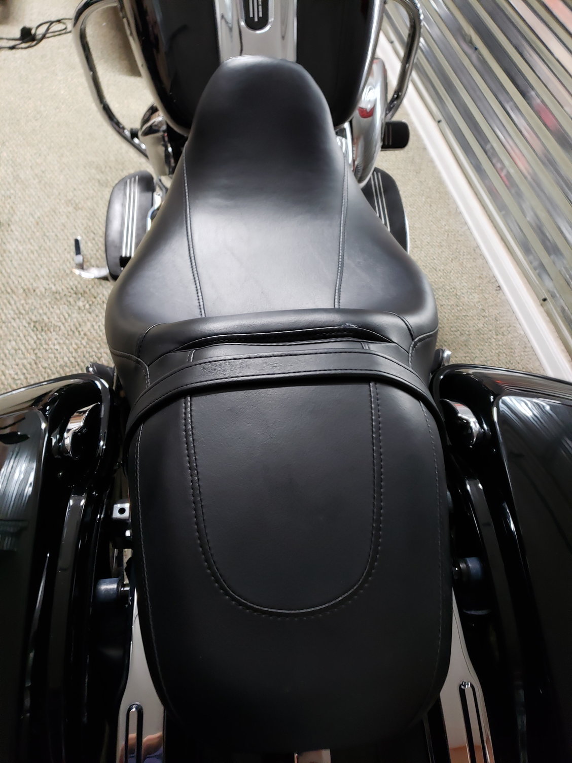 Brand new Seat off of Street Glide Special - Harley Davidson Forums