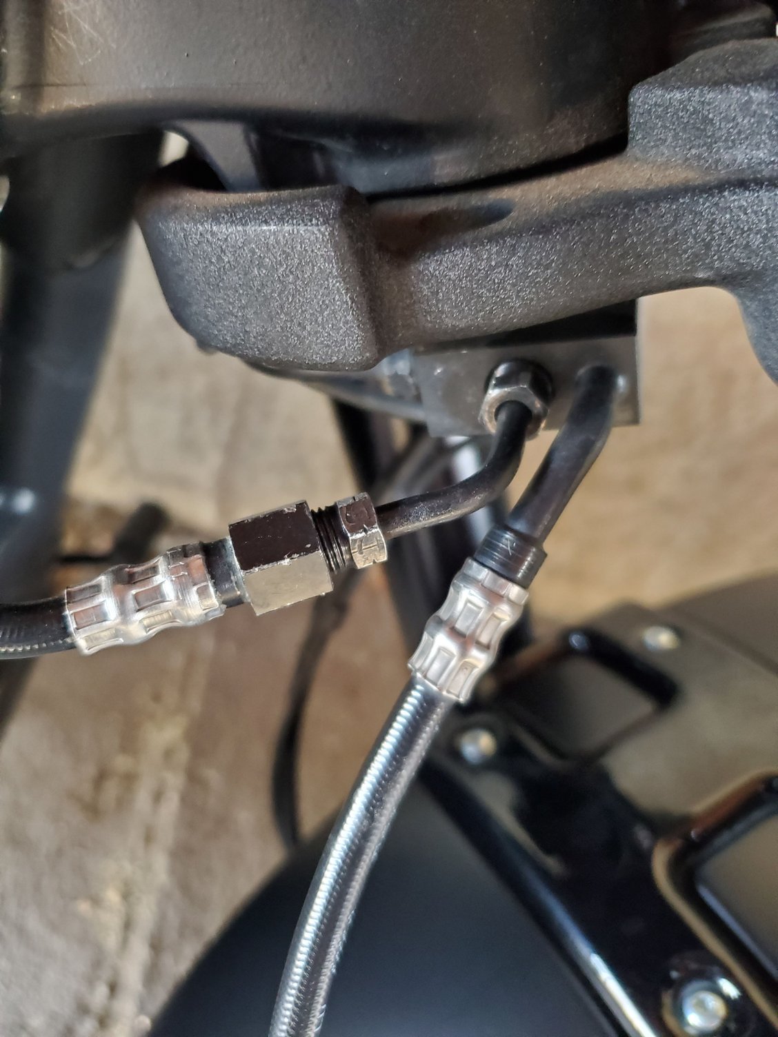 Replacing ABS upper brake line on LRS Help! Harley Davidson Forums