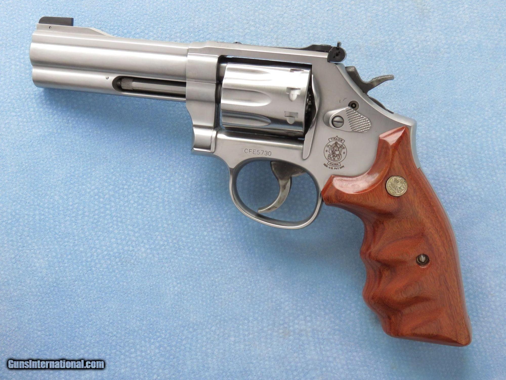 Smith wesson 617. Десятизарядный револьвер Smith Wesson 617 22lr. Smith Wesson 617 22 LR. Ruger gp100 357 Magnum.