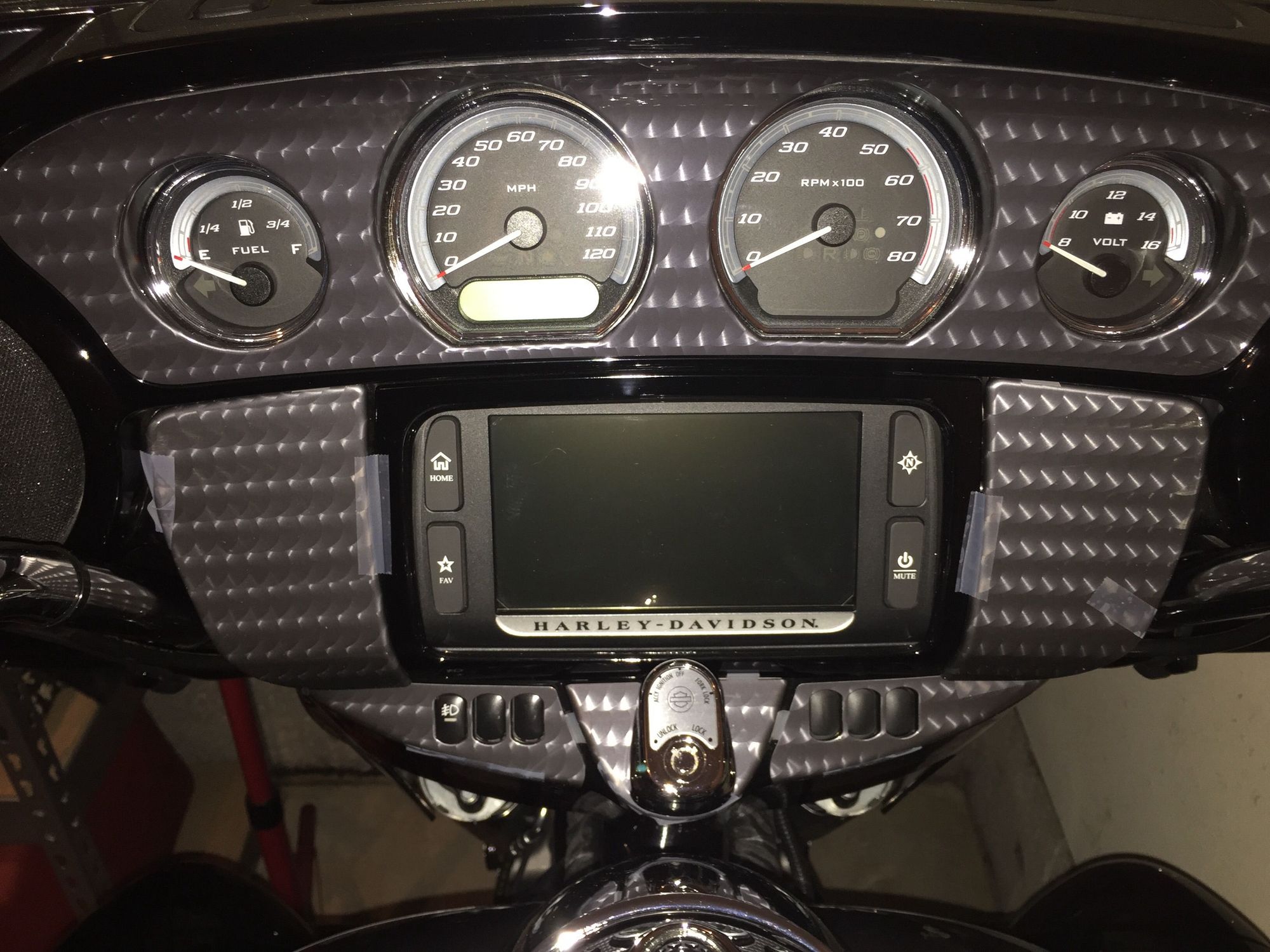 New Gauge Panel Trim and Inner Fairing Trim Panels Page 2 Harley