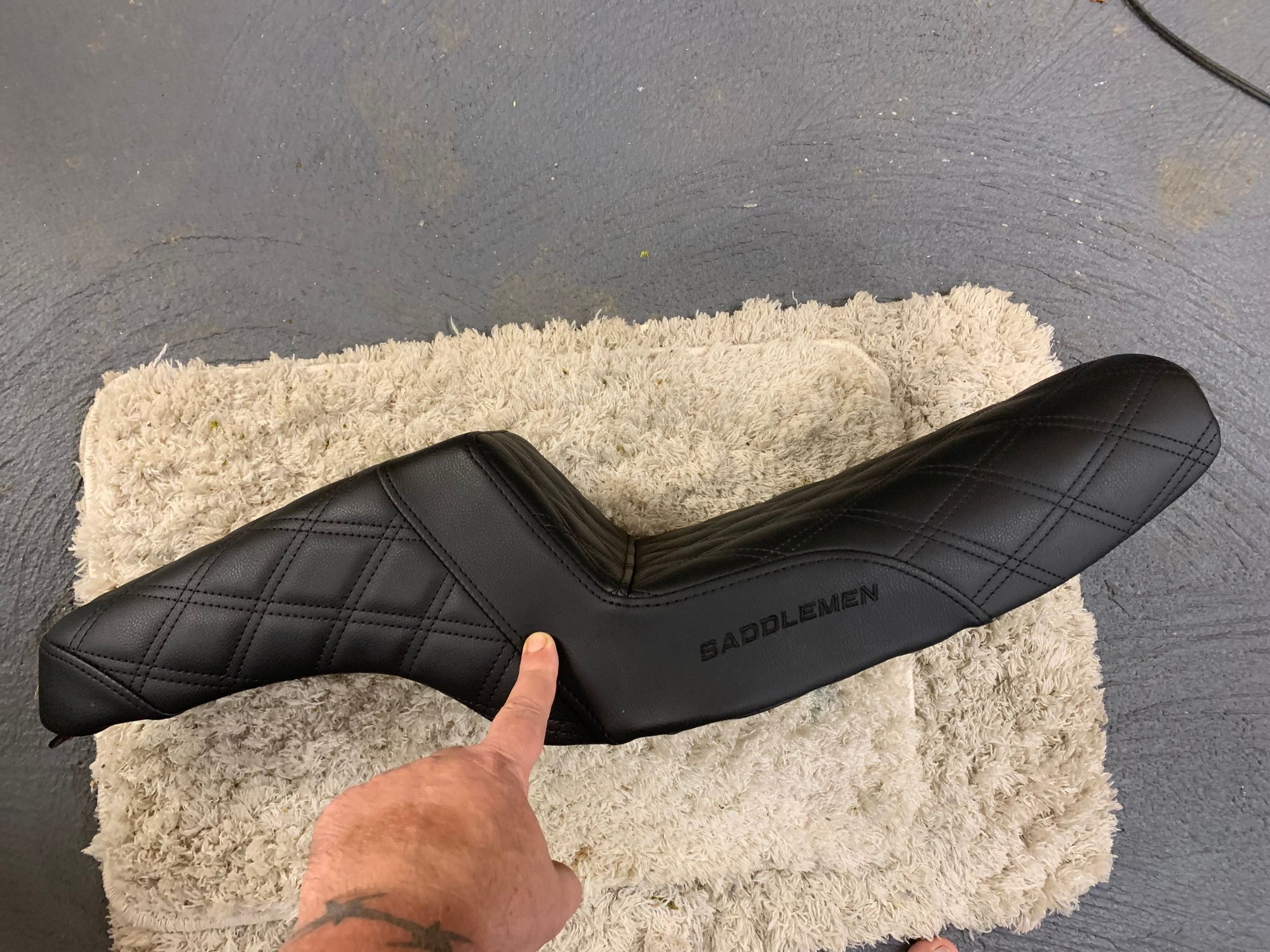 sportster saddlemen seat