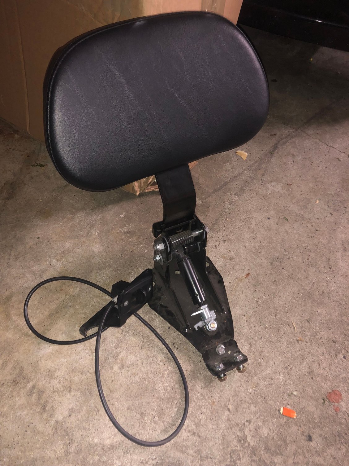 Drivers backrest tilt & bracket Harley Davidson Forums
