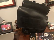 Has a Velcro document pouch