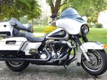 2012 FLHTC - "The Panda" after a rare bath.