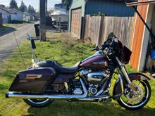 Getting there. One step at a time. Rhinehartt racing, sissy bar, Torque cam, Harley tuner, ventilator air filter, Progressive 430's, SE Cam plate and oiler. 