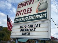 Lunch spot, damn good food! And service. 