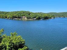A view of the lake from the Bridal Cave platform.