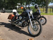 Tired of this Pandemic.
A lot of waterholes either closed 'cause Covid-19 or whent bust caused by lack of customers.

Glad we can still ride.
+9 degrees C so a bit on the frosty side.