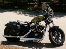 2016 48
Ape Hangers with chrome cables
Rush slipons with 1.75 inch baffles
SE A/C
Dynojet PowerVision
DK key/ignition relocation and 1.5 inch tank lift
LaRosa solo spring seat
VikingBags (no turn/license plate relocation)
HD QD windshield