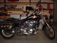 1983 FXRS Shovelhead, duel plug heads, single fire ignition, S&amp;S shorty, Mustang seat, custom paint.  Last of the 5 speed, rubber mount, CHAIN drives.