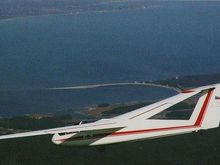 l 28 glider over eastern long island