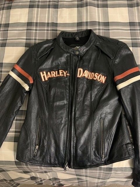 Womans Leather Jacket / HD Miss Enthusiast - Harley Davidson Forums