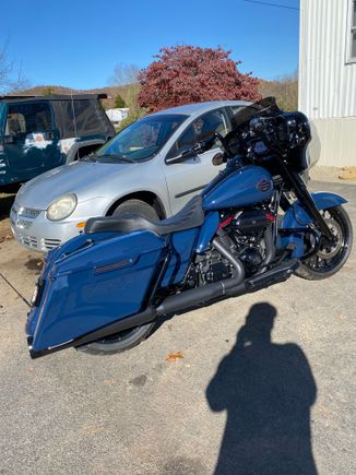 Don’t mind the Neon in the background, it’s one of the many things I’ve neglected to fix over the last month, and it’s kinda stuck there at the moment !