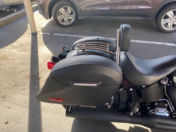 Viking hard saddle bags without quick release, solo seat with backrest and luggage rack