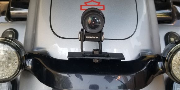 Rear camera with a clear view of what is behind.  Again, hopefully wont get washout by rear tail/ru/brake LED's.