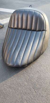 Tuck and Roll Solo Saddle Seat $200 obo. Price is negotiable.