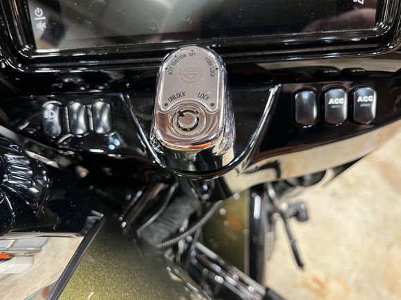 Harley Part number 714000129. Acc switches