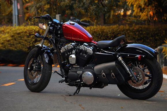 Hard Candy Custom Big Red Flakes, 2015 Sportster 48