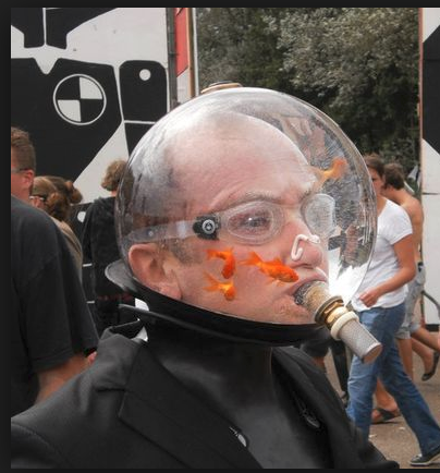 Something like this is getting close to a good design lol.