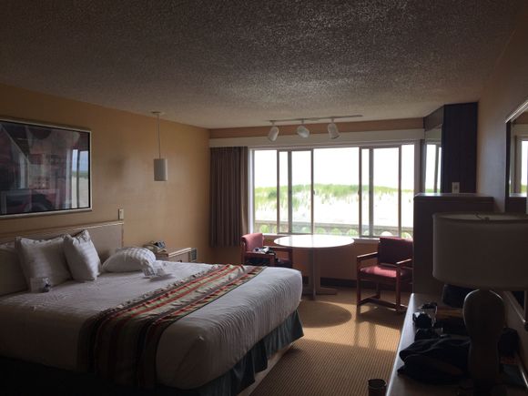 This is what a $40 room looks like in Seaside. Ya, but try and get it for that. It was just shit house luck that got me in it.